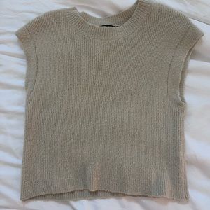 Zara sweater vest - size medium- super cute for Fall! And super soft and cozy.